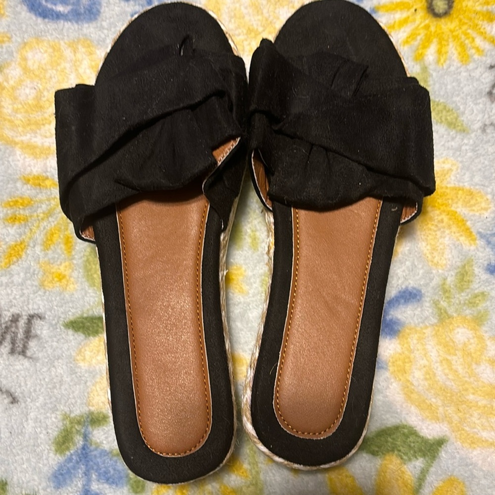 Black slip on shoes never worn very pretty